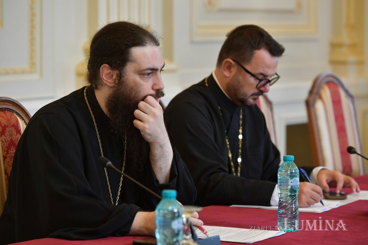 Simpozionul „Teologia canonică și Dreptul bisericesc în Ortodoxie”, la final 269074