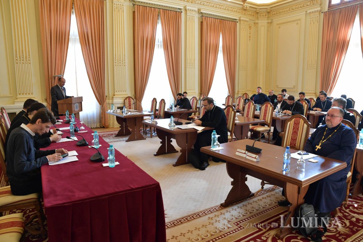 Simpozionul „Teologia canonică și Dreptul bisericesc în Ortodoxie”, la final 269076