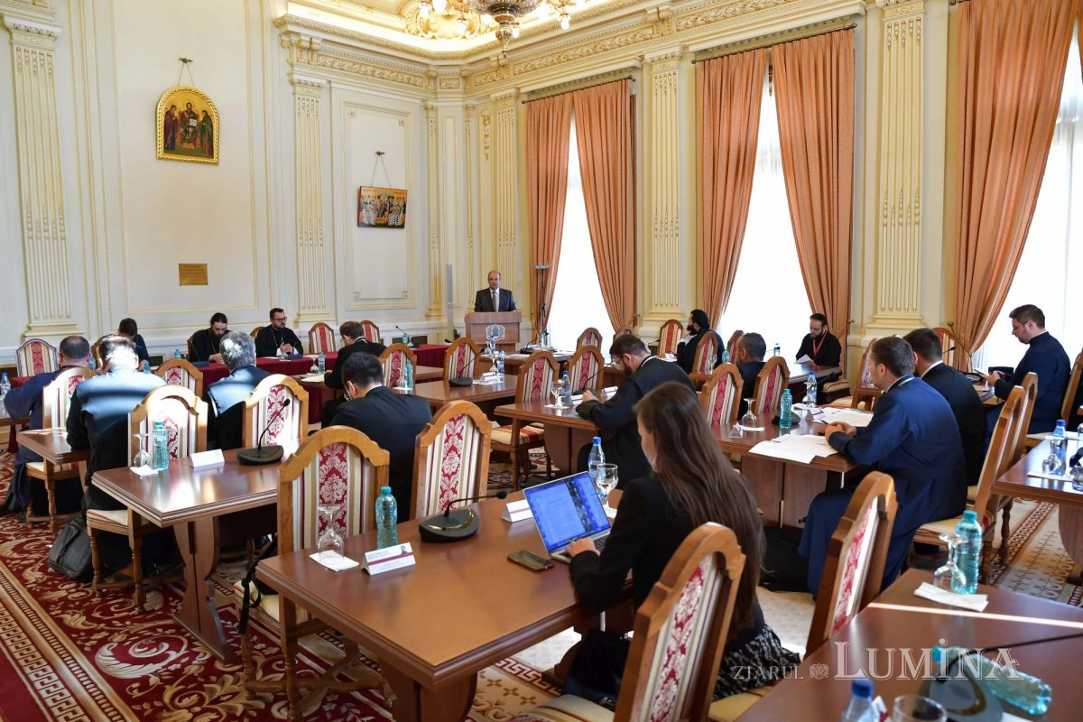 Simpozionul „Teologia canonică și Dreptul bisericesc în Ortodoxie”, la final 269077