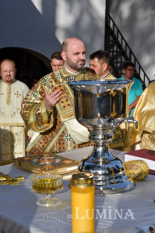 Înnoire și binecuvântare în Parohia Prăjani din județul Prahova 269426