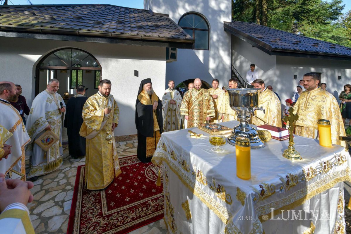 Înnoire și binecuvântare în Parohia Prăjani din județul Prahova 269427