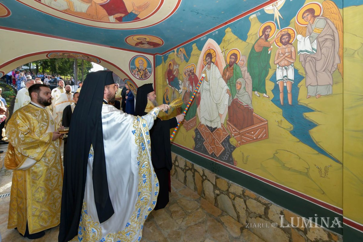 Înnoire și binecuvântare în Parohia Prăjani din județul Prahova 269430