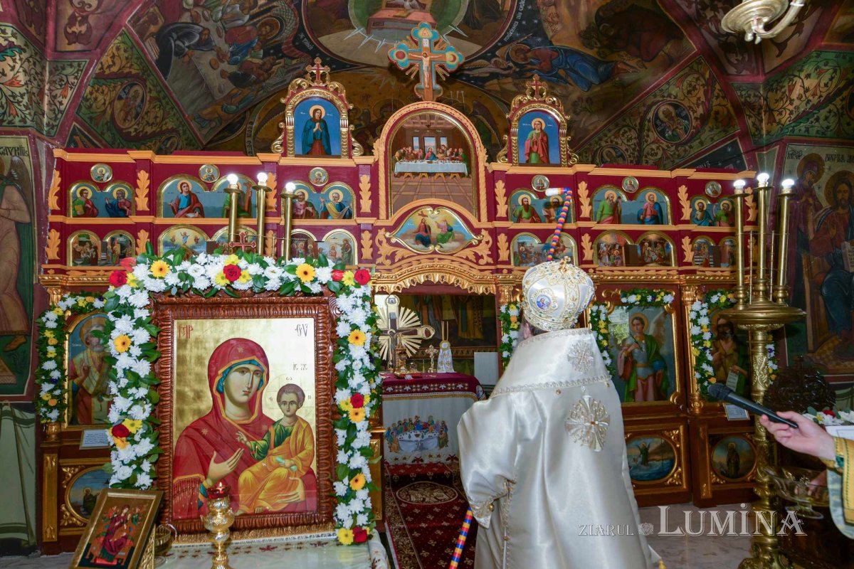 Înnoire și binecuvântare în Parohia Prăjani din județul Prahova 269452