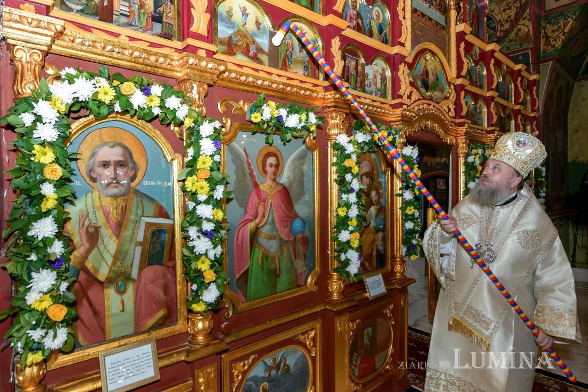 Înnoire și binecuvântare în Parohia Prăjani din județul Prahova 269453