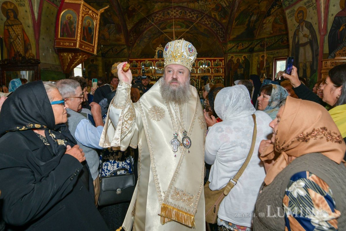 Înnoire și binecuvântare în Parohia Prăjani din județul Prahova 269458