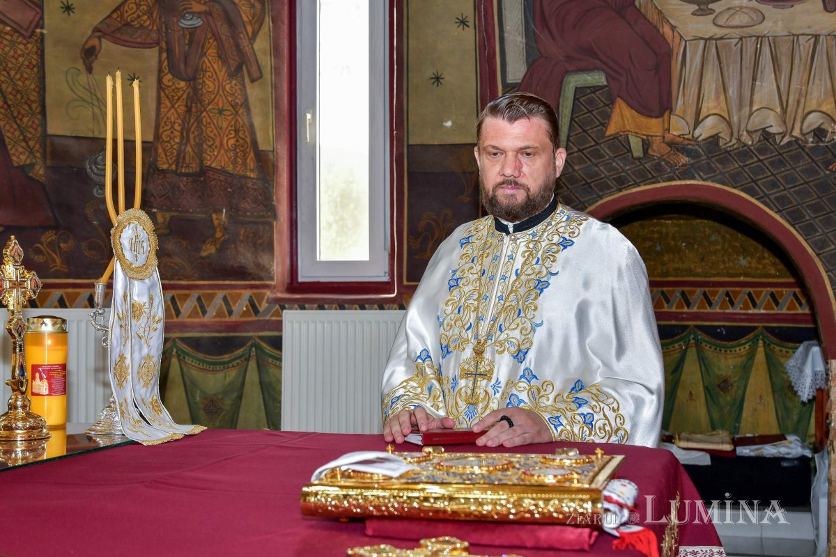 Înnoire și binecuvântare în Parohia Prăjani din județul Prahova 269461