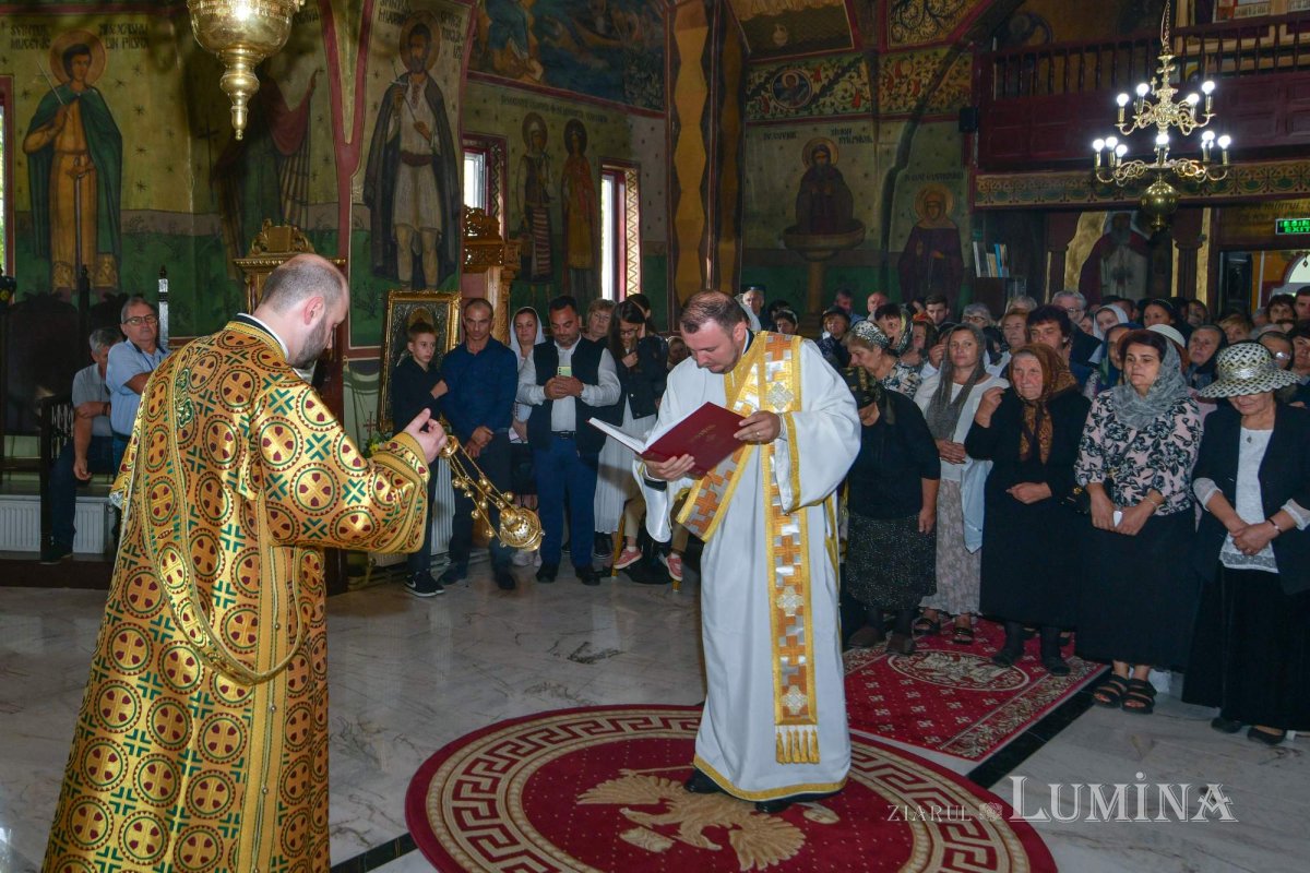 Înnoire și binecuvântare în Parohia Prăjani din județul Prahova 269474