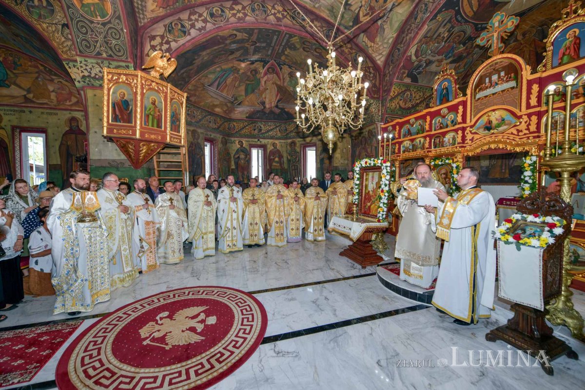 Înnoire și binecuvântare în Parohia Prăjani din județul Prahova 269480