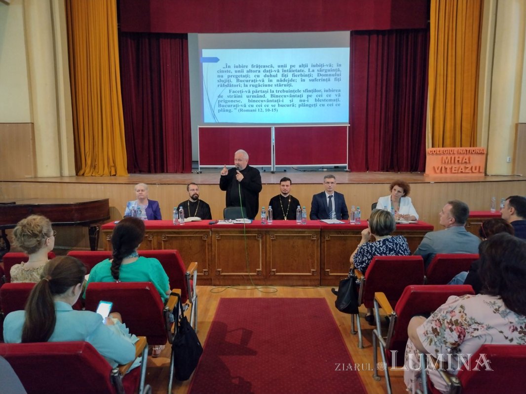 Consfătuirea profesorilor de religie din București 269655