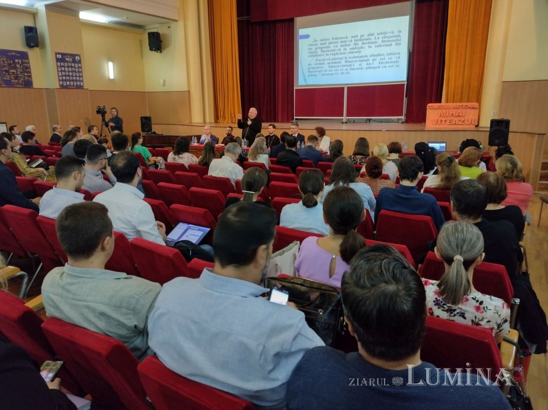 Consfătuirea profesorilor de religie din București 269658