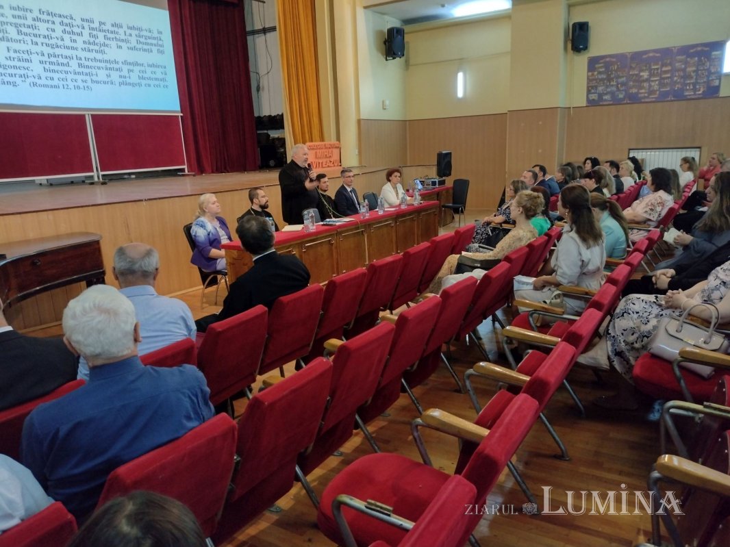 Consfătuirea profesorilor de religie din București 269659