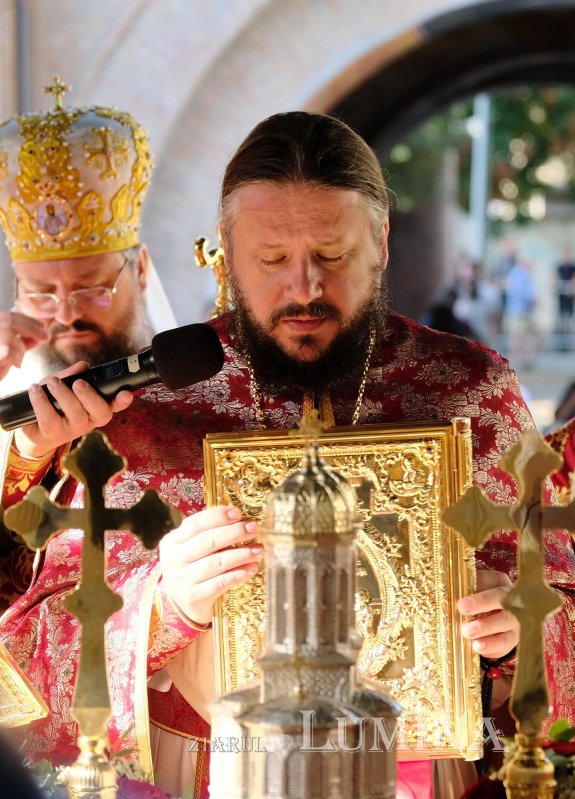 Înnoire și binecuvântare la sărbătoarea ctitorului sfânt al Mănăstirii Antim 269737