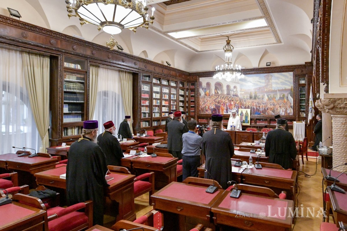 Întrunirea Sinodului Mitropoliei Munteniei și Dobrogei la Reședința Patriarhală 270012