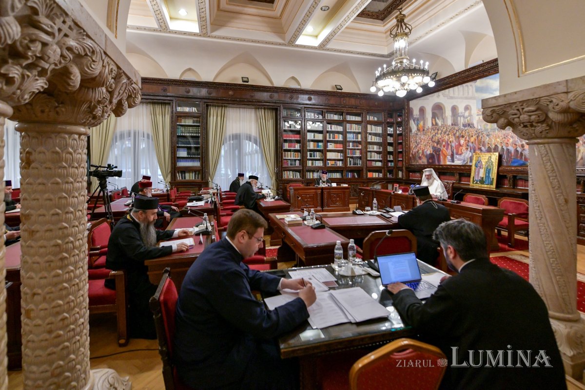 Întrunirea Sinodului Mitropoliei Munteniei și Dobrogei la Reședința Patriarhală 270023