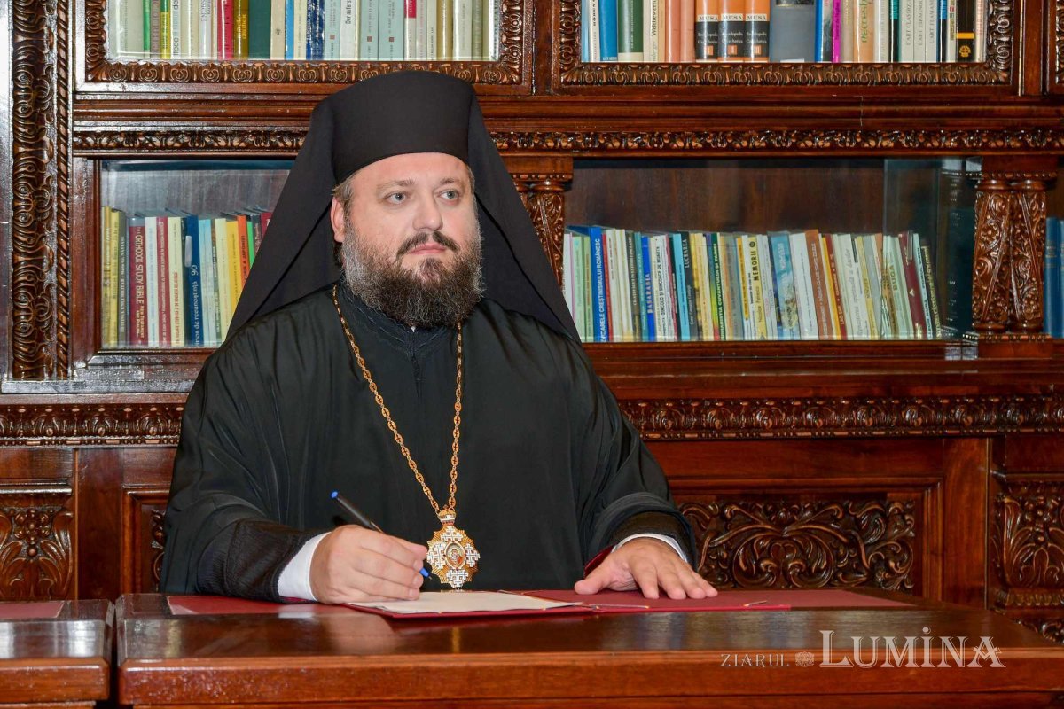 „Umblați ca fii ai luminii!”  269246