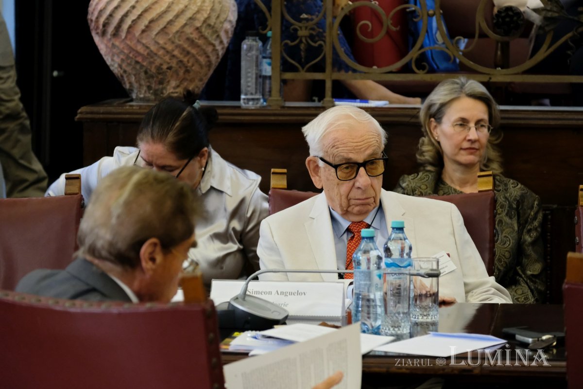 A XX-a ediție a Seminarului academic internațional „Penser l’Europe” 270003