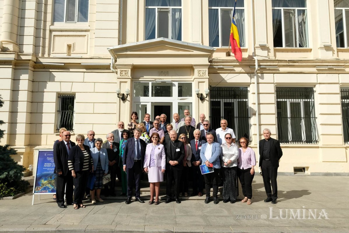 A XX-a ediție a Seminarului academic internațional „Penser l’Europe” 270010