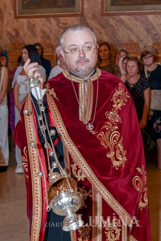 Cinstirea Sfântului Mucenic Ciprian la biserica sa din Capitală 270432