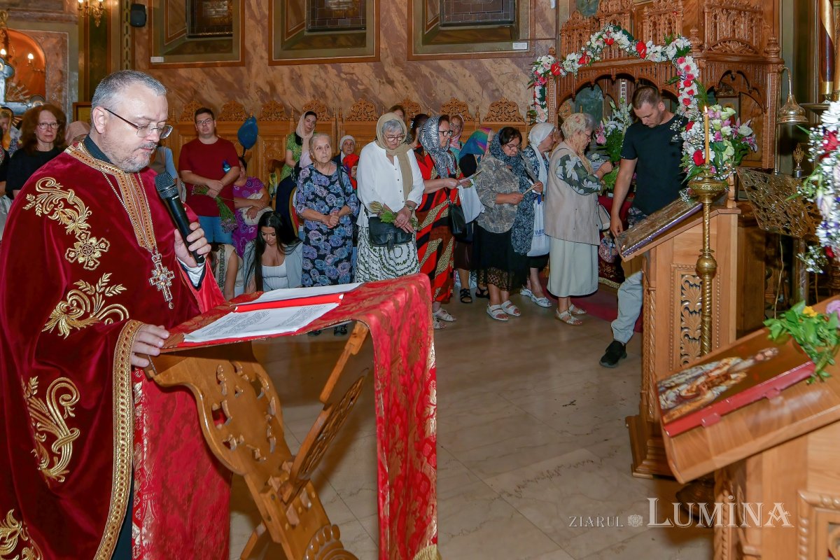 Cinstirea Sfântului Mucenic Ciprian la biserica sa din Capitală 270450