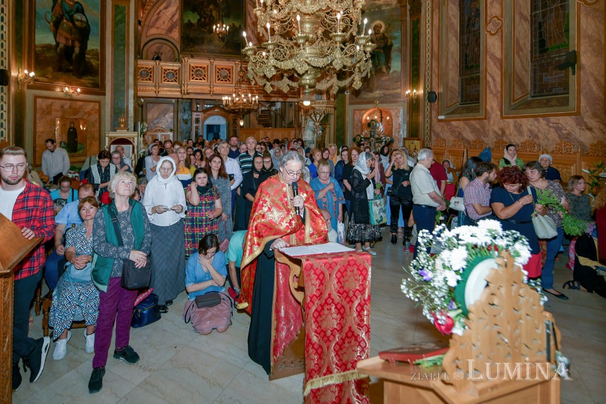 Cinstirea Sfântului Mucenic Ciprian la biserica sa din Capitală 270451