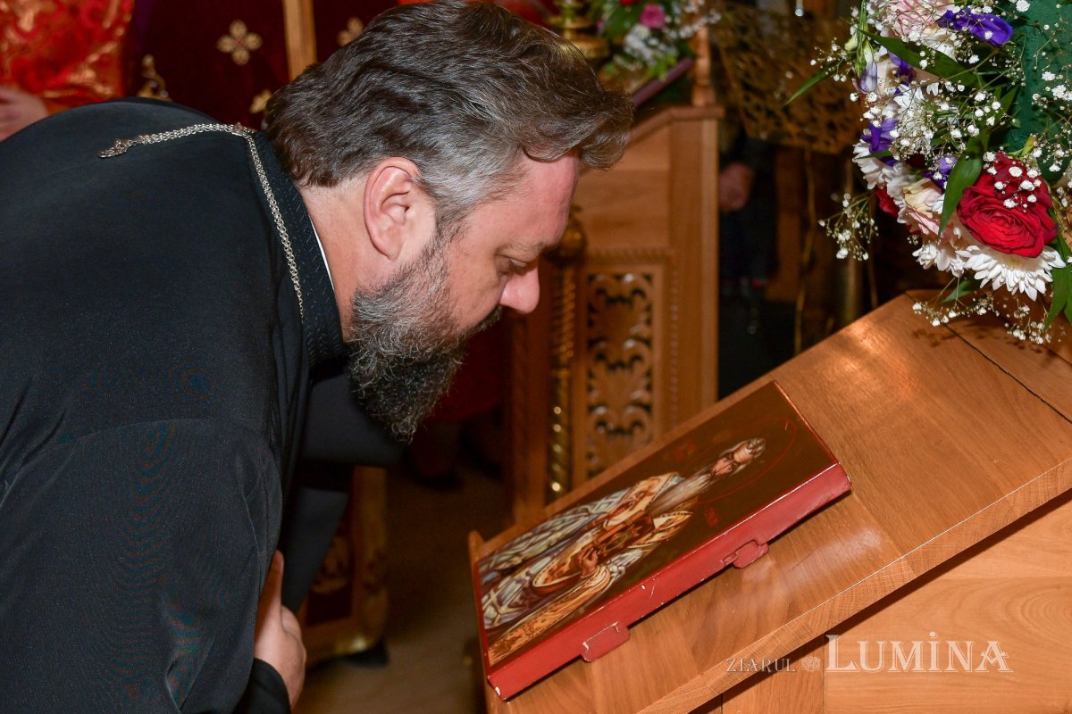 Cinstirea Sfântului Mucenic Ciprian la biserica sa din Capitală 270458