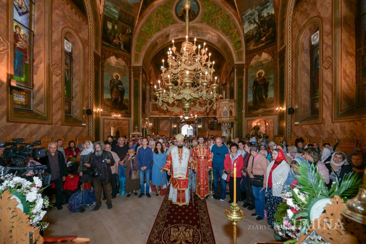 Cinstirea Sfântului Mucenic Ciprian la biserica sa din Capitală 270462