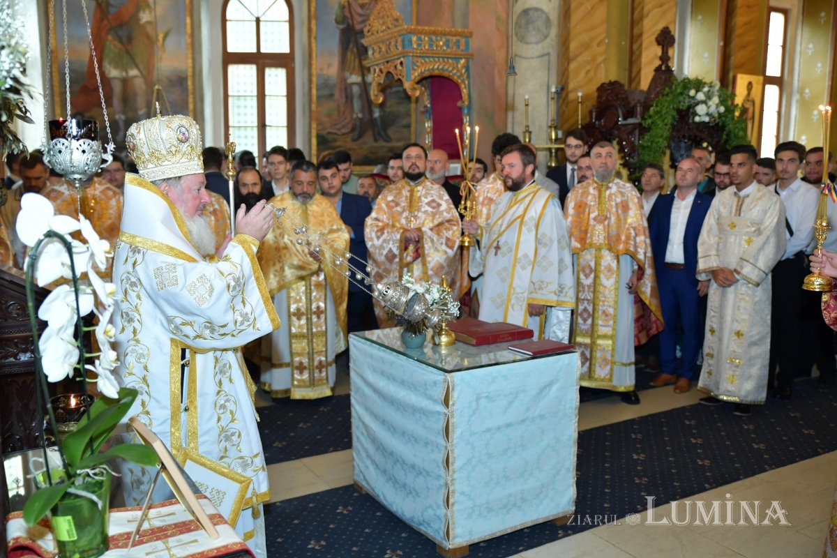 Început de an universitar pentru teologii bucureșteni 270371