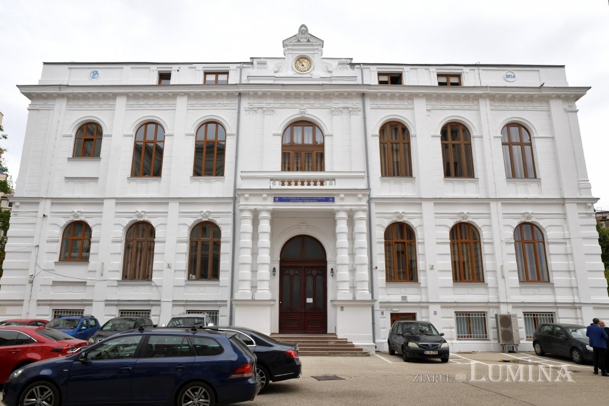 Început de an universitar pentru teologii bucureșteni 270386