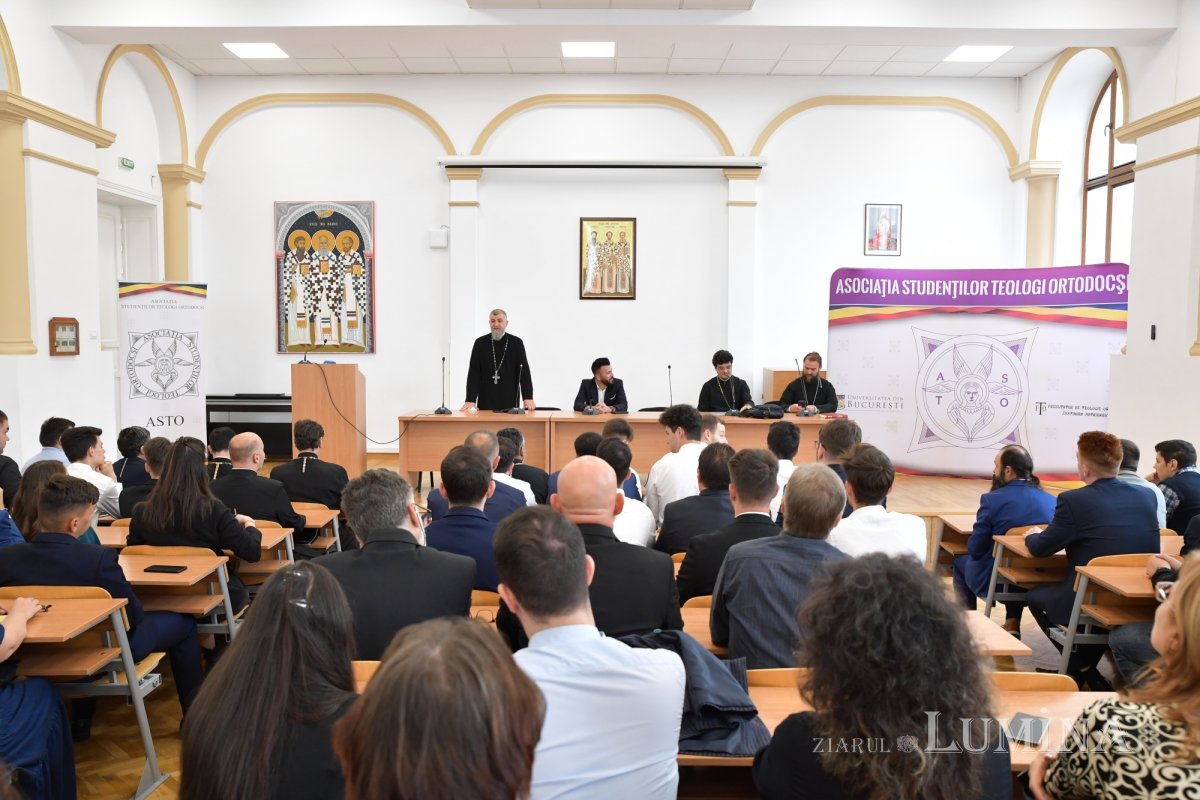 Început de an universitar pentru teologii bucureșteni 270387