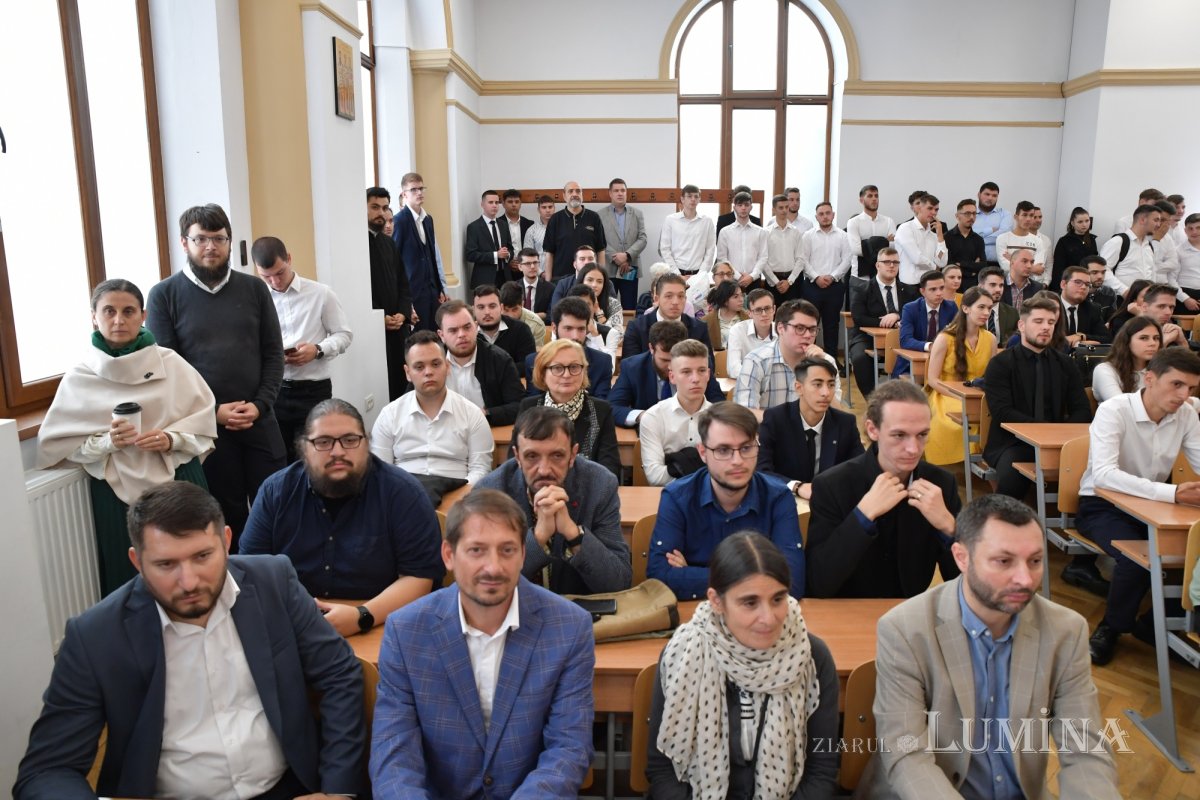 Început de an universitar pentru teologii bucureșteni 270389