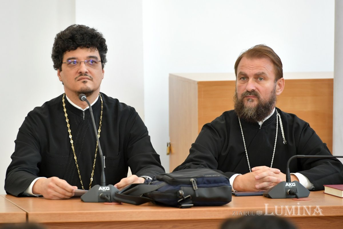 Început de an universitar pentru teologii bucureșteni 270393