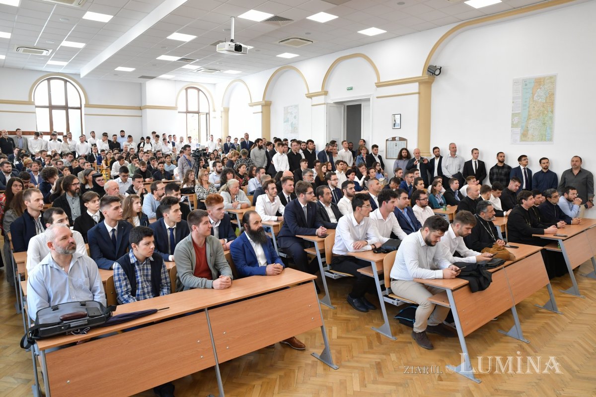 Început de an universitar pentru teologii bucureșteni 270398