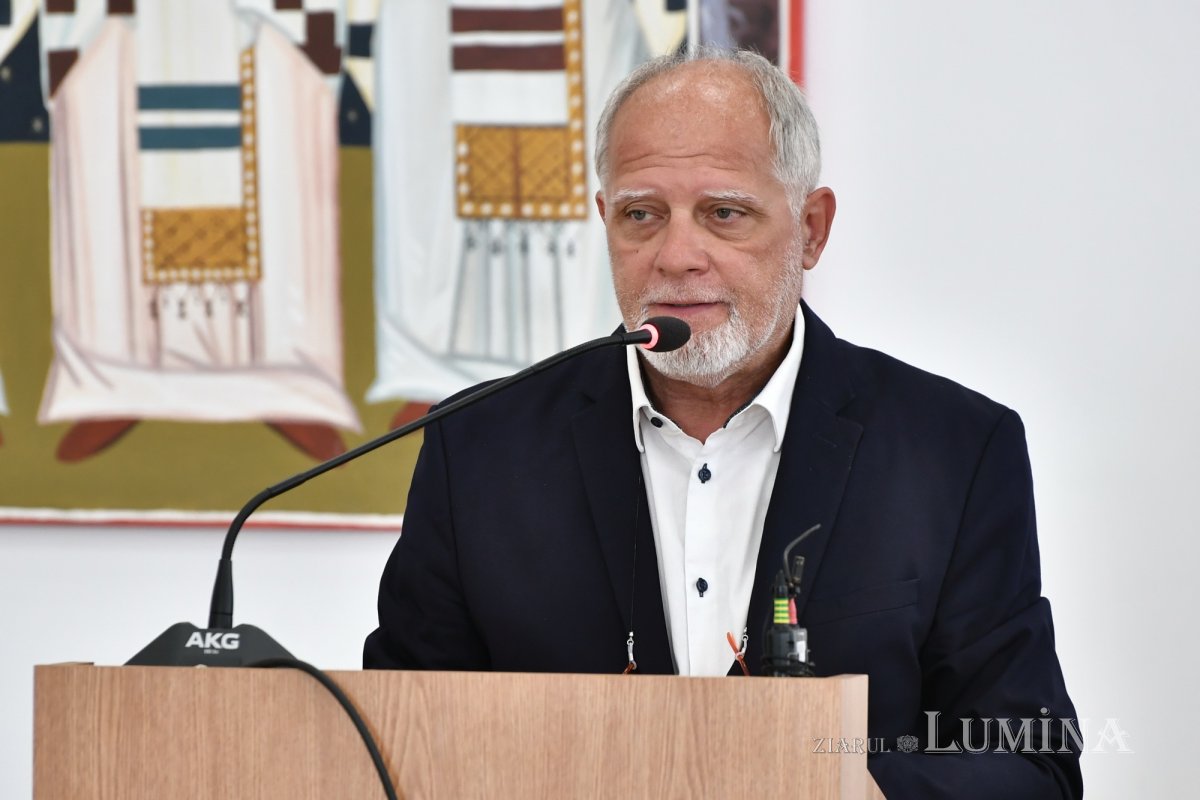 „Cartea familiei Stăniloae” 270618