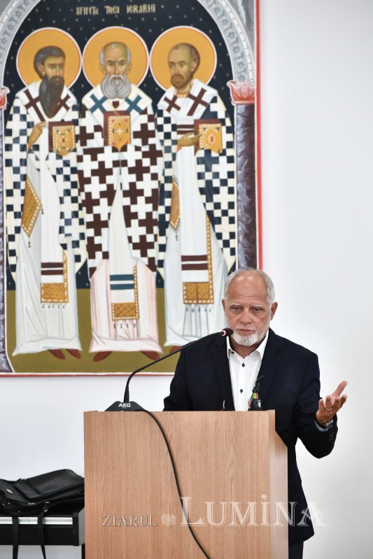 „Cartea familiei Stăniloae” 270619