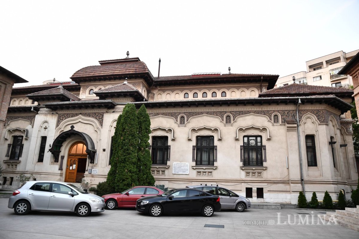 Lucrare a Sfântului Chiril al Alexandriei în traducerea părintelui Stăniloae 270933