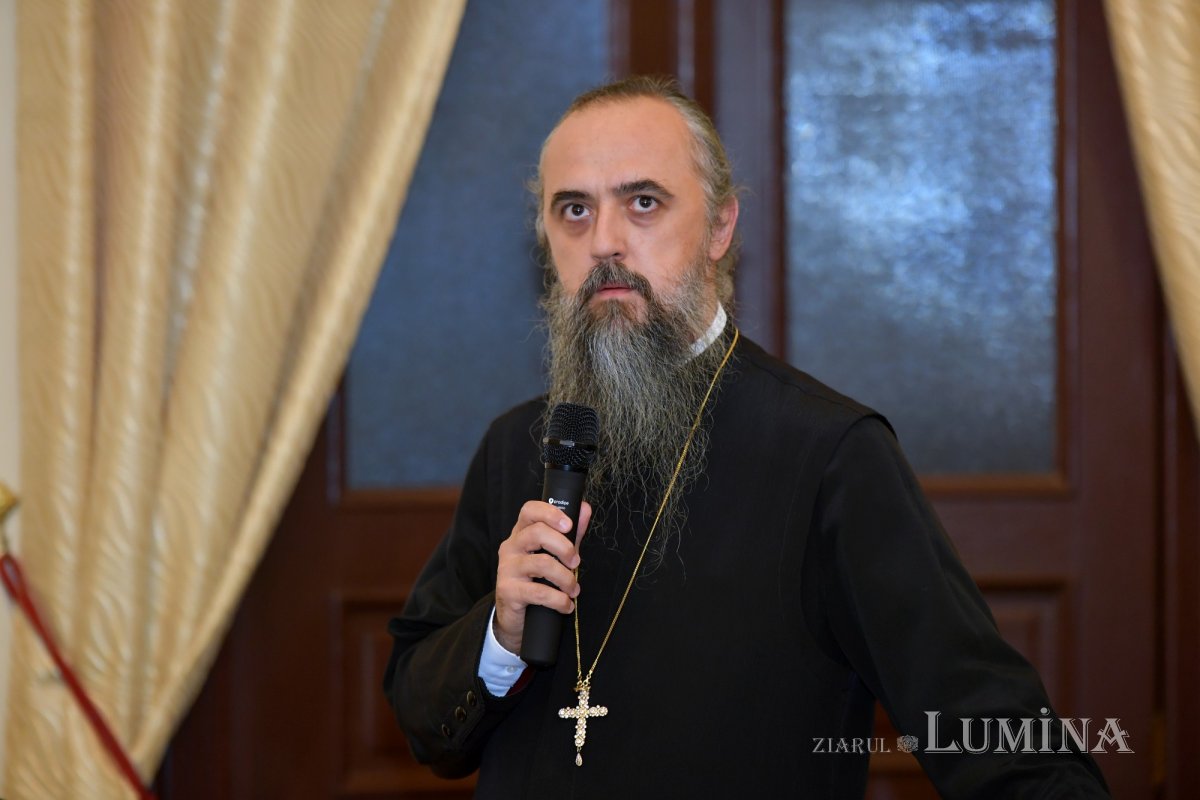 Lucrare a Sfântului Chiril al Alexandriei în traducerea părintelui Stăniloae 270940