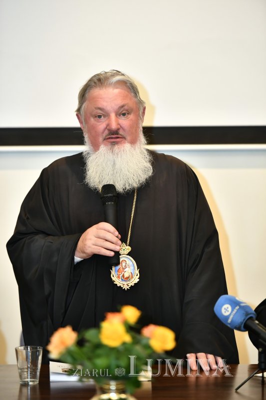 Lucrare a Sfântului Chiril al Alexandriei în traducerea părintelui Stăniloae 270941