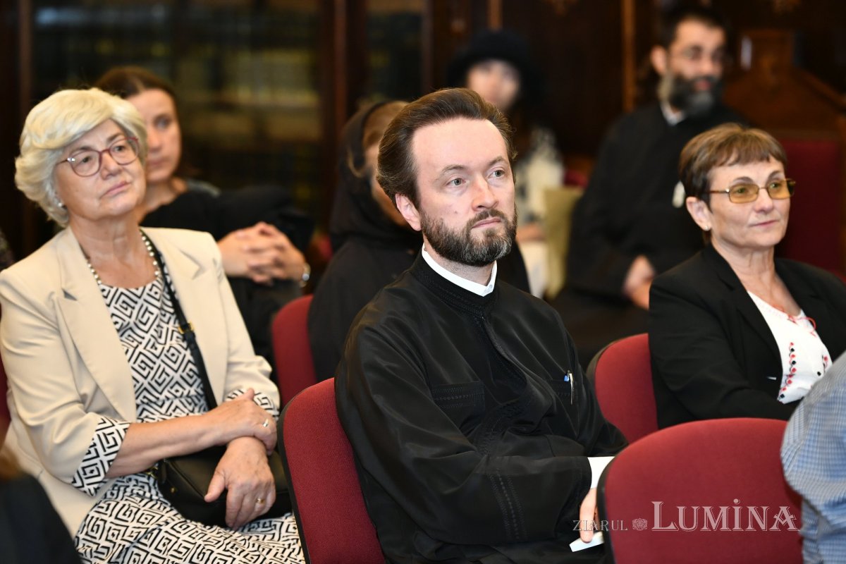 Lucrare a Sfântului Chiril al Alexandriei în traducerea părintelui Stăniloae 270948