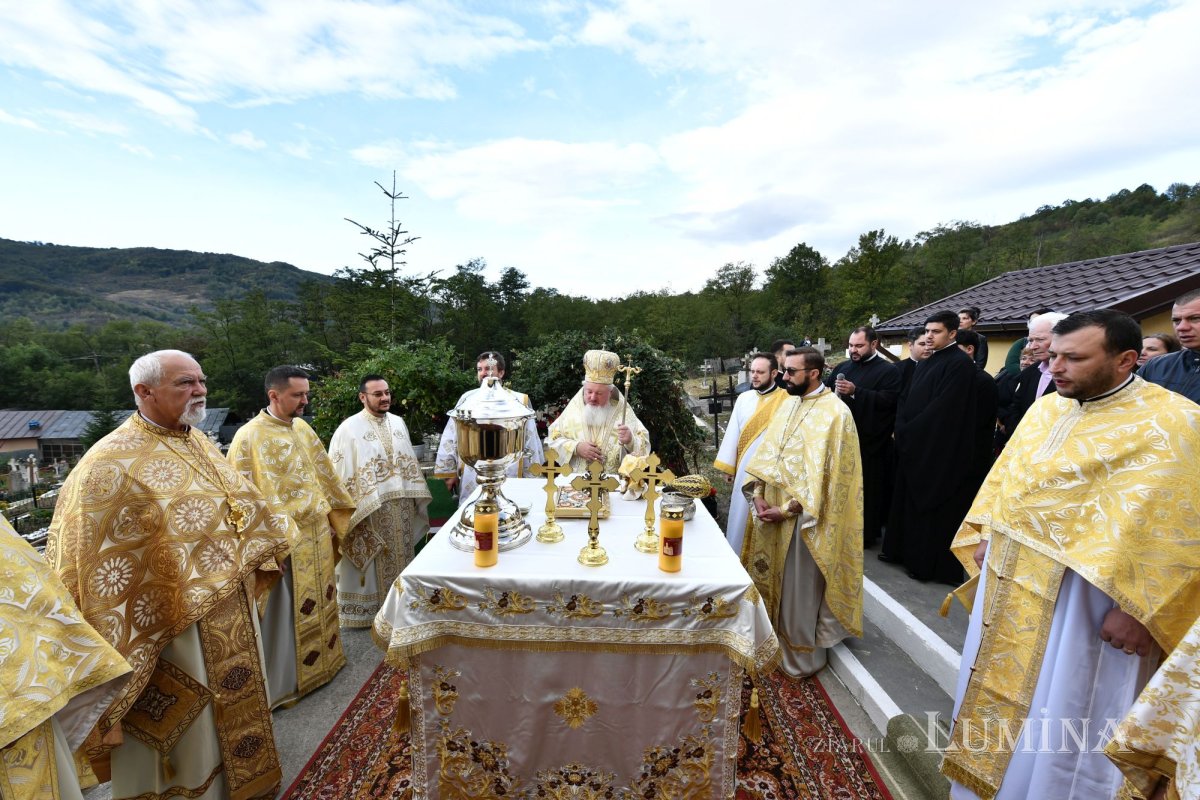 Sfințirea Bisericii „Sfânta Cuvioasă Parascheva” din Măgura 271273
