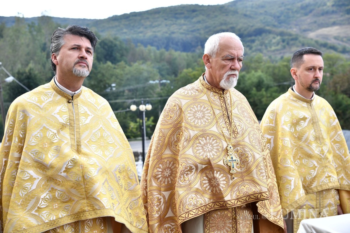 Sfințirea Bisericii „Sfânta Cuvioasă Parascheva” din Măgura 271278