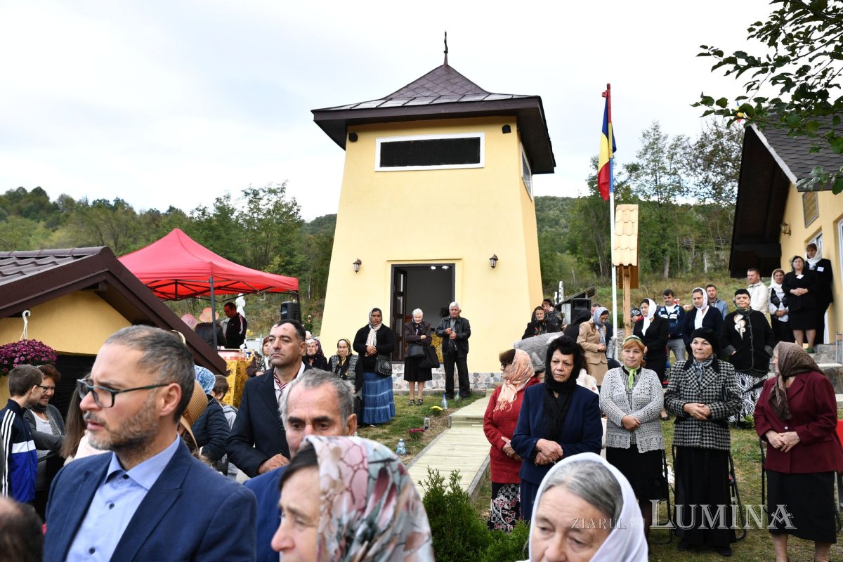 Sfințirea Bisericii „Sfânta Cuvioasă Parascheva” din Măgura 271281