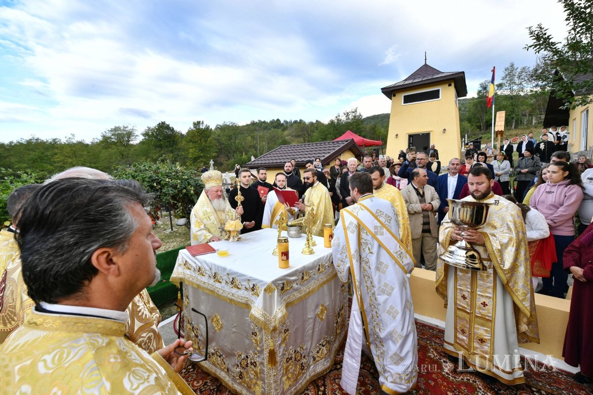 Sfințirea Bisericii „Sfânta Cuvioasă Parascheva” din Măgura 271283