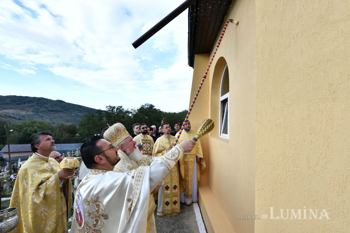 Sfințirea Bisericii „Sfânta Cuvioasă Parascheva” din Măgura 271285