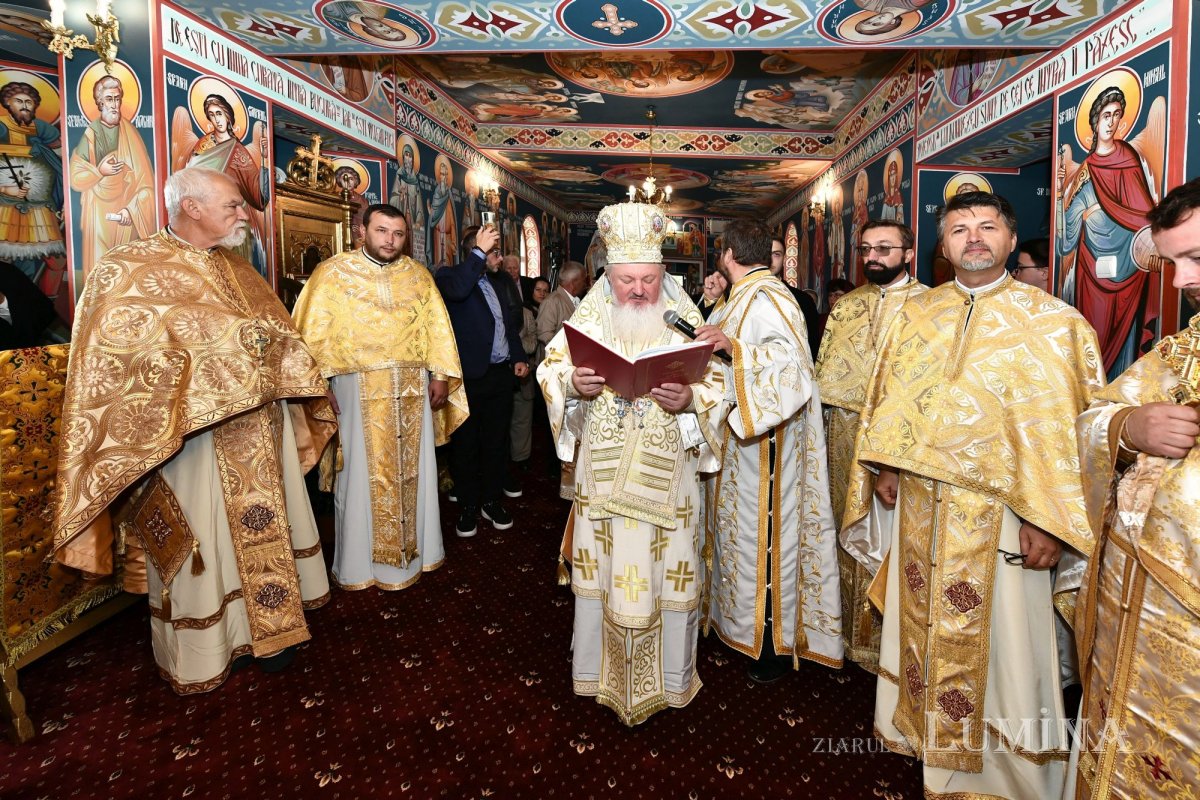 Sfințirea Bisericii „Sfânta Cuvioasă Parascheva” din Măgura 271301