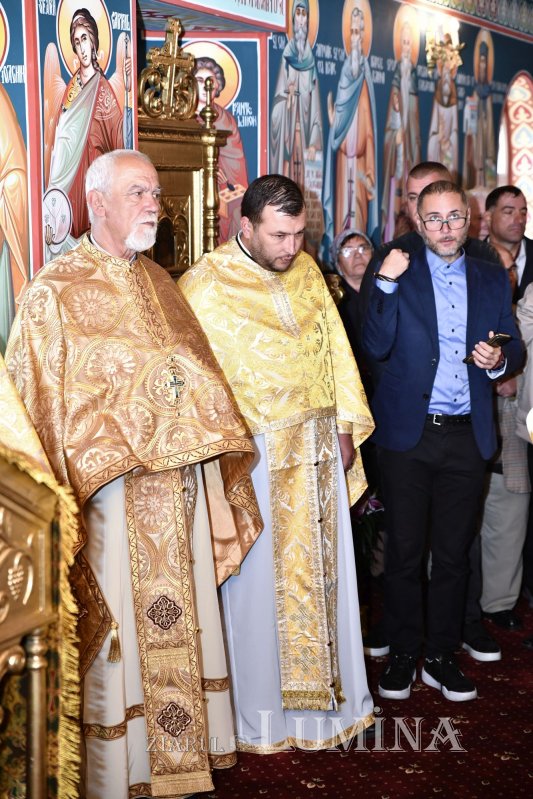 Sfințirea Bisericii „Sfânta Cuvioasă Parascheva” din Măgura 271303