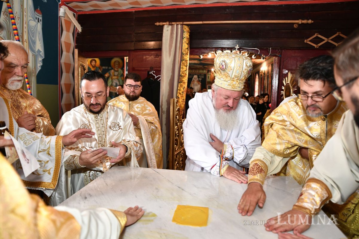 Sfințirea Bisericii „Sfânta Cuvioasă Parascheva” din Măgura 271309