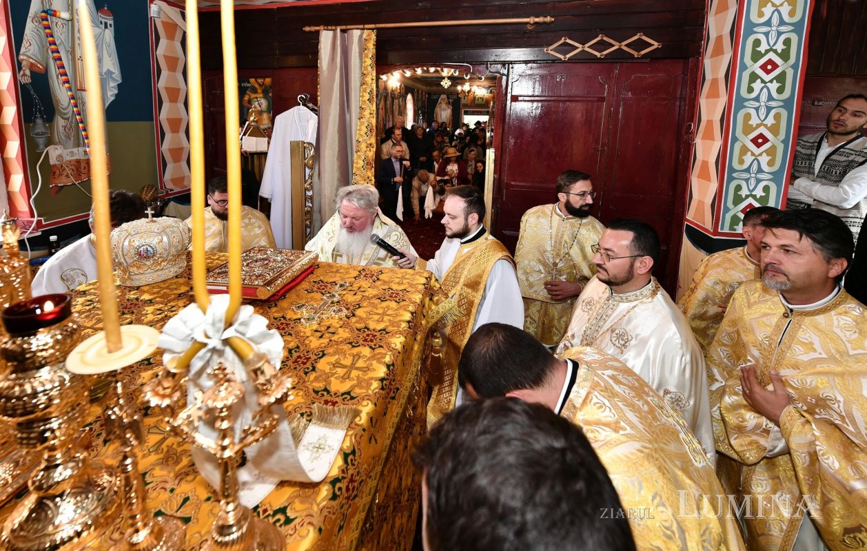 Sfințirea Bisericii „Sfânta Cuvioasă Parascheva” din Măgura 271312