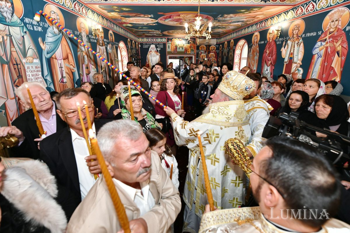 Sfințirea Bisericii „Sfânta Cuvioasă Parascheva” din Măgura 271319