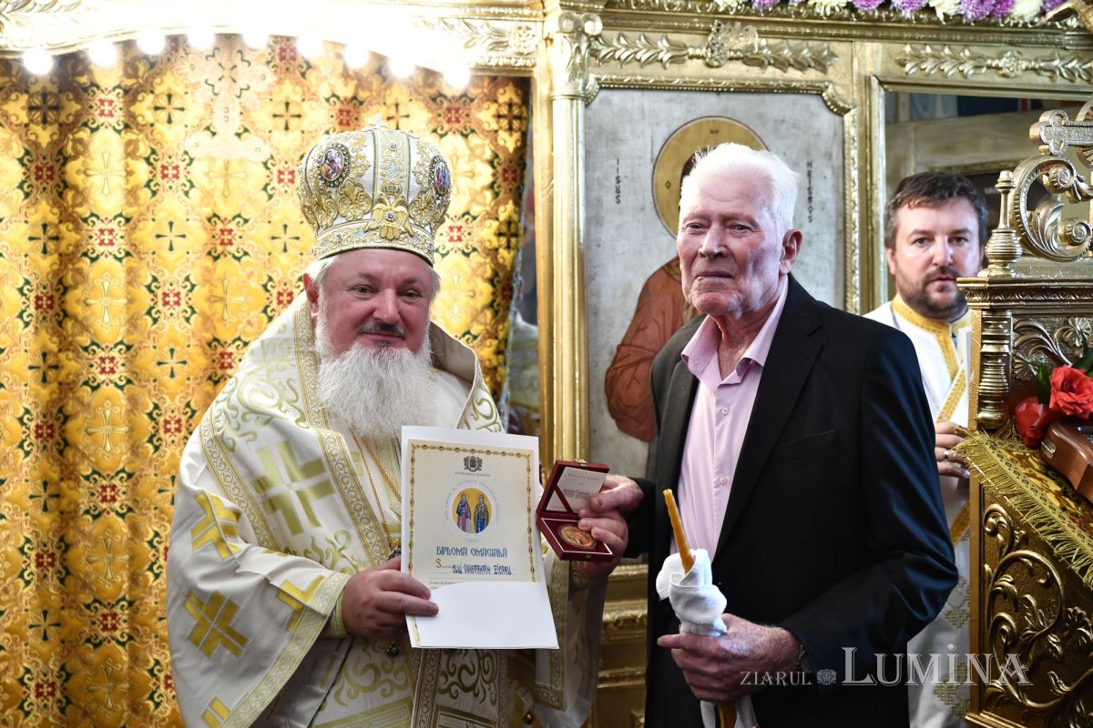 Sfințirea Bisericii „Sfânta Cuvioasă Parascheva” din Măgura 271333