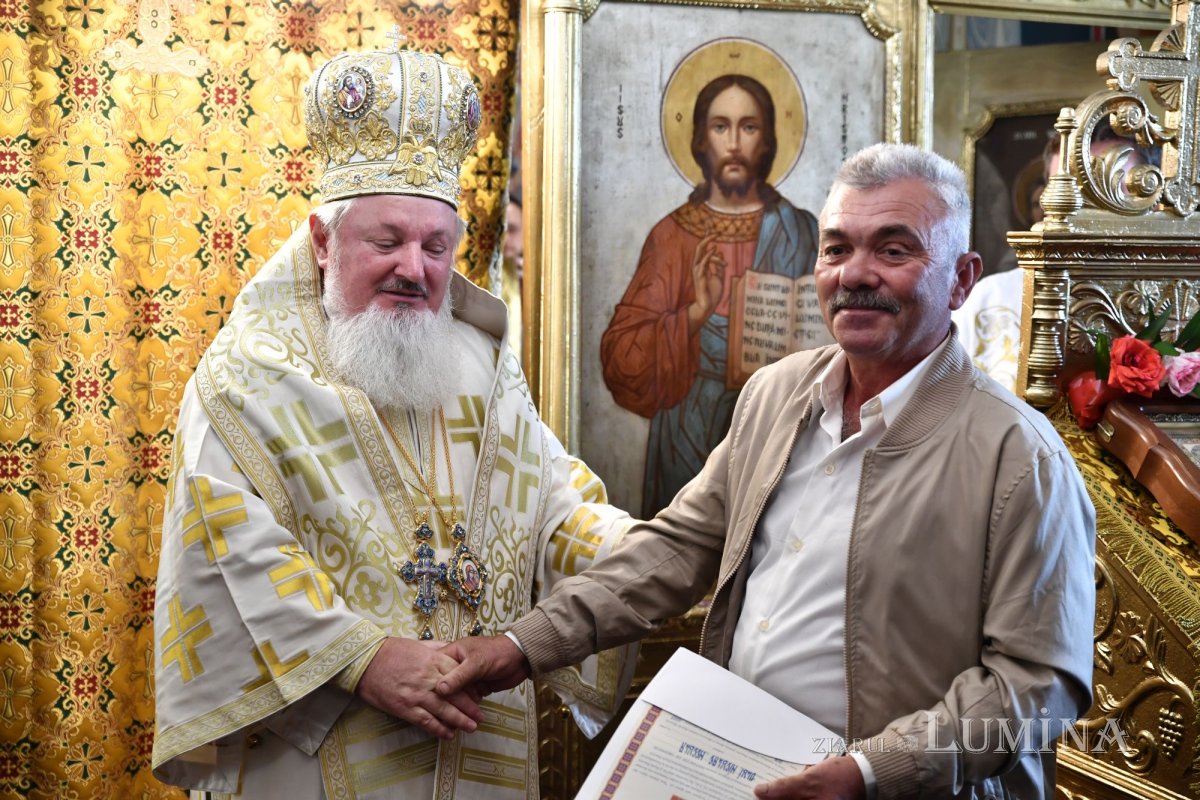 Sfințirea Bisericii „Sfânta Cuvioasă Parascheva” din Măgura 271336